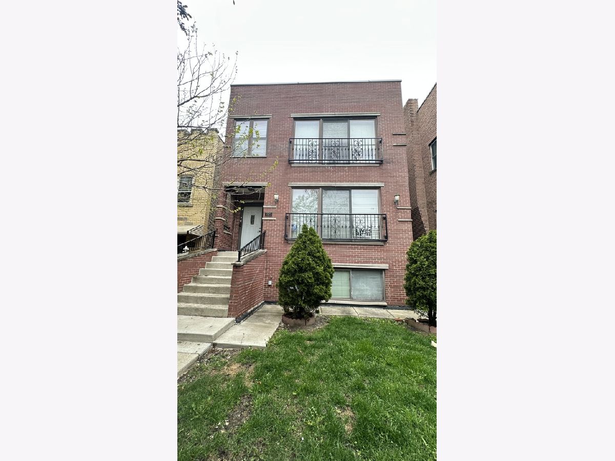  For Rent Chicago Illinois, 5523 Sawyer