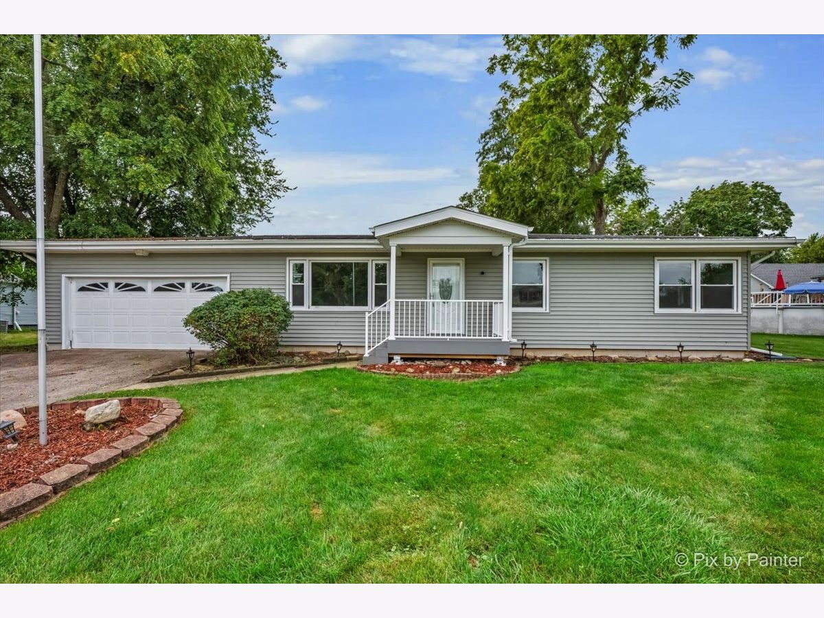  For Sale Cortland Illinois, 98 North Avenue