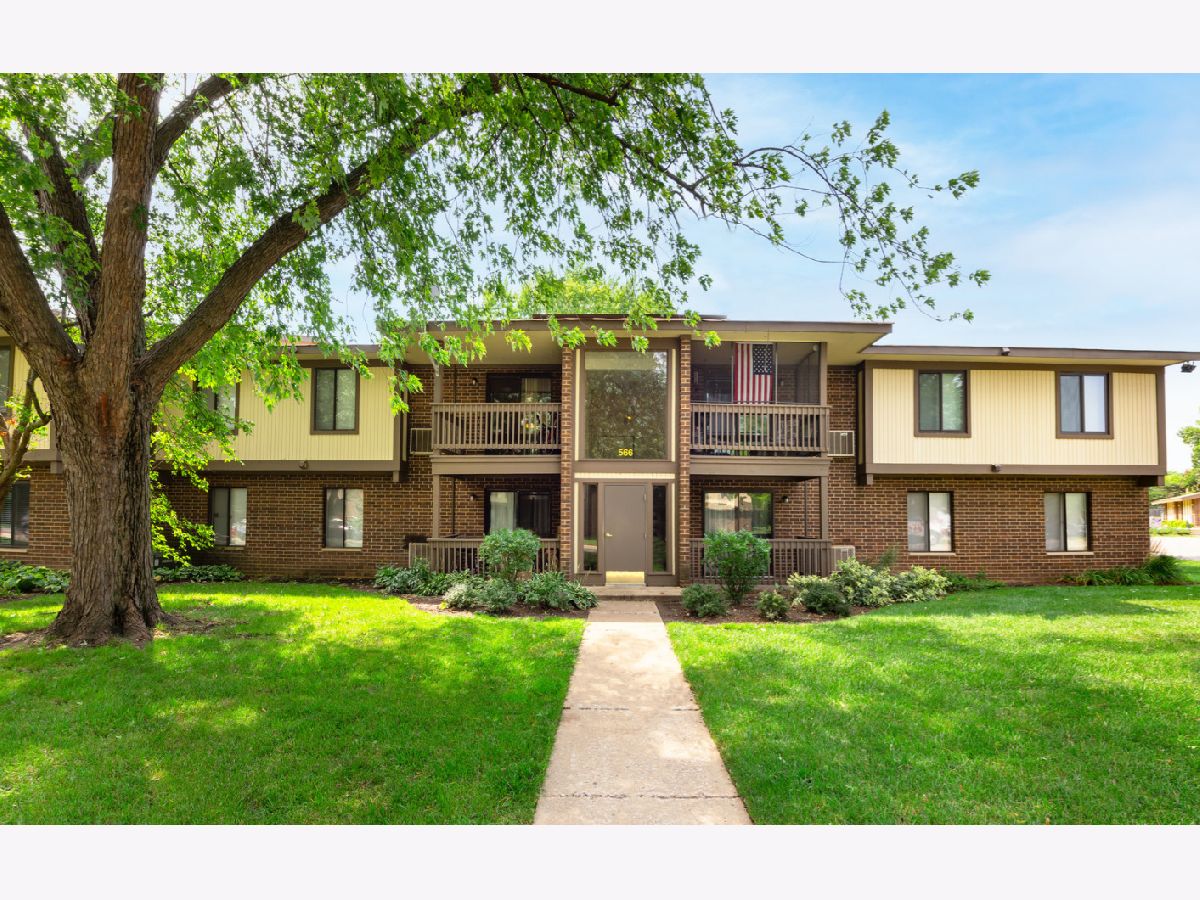  For Rent Crystal Lake Illinois, 566 Somerset