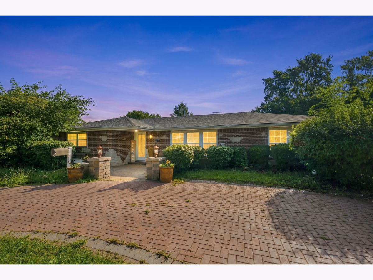  For Sale Joliet Illinois, 1124 Gael Drive