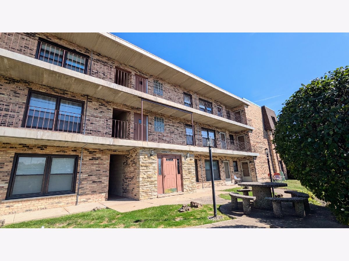  For Rent Park Ridge Illinois, 2610 Oakton
