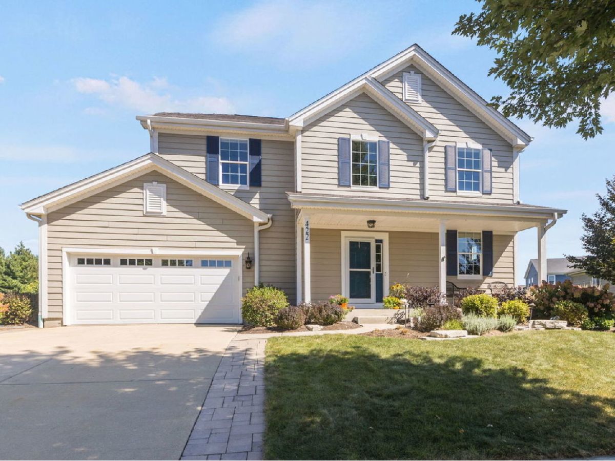 Homes & Condominiums For Sale Sandy Creek Elgin Illinois, 422 Amberside Drive