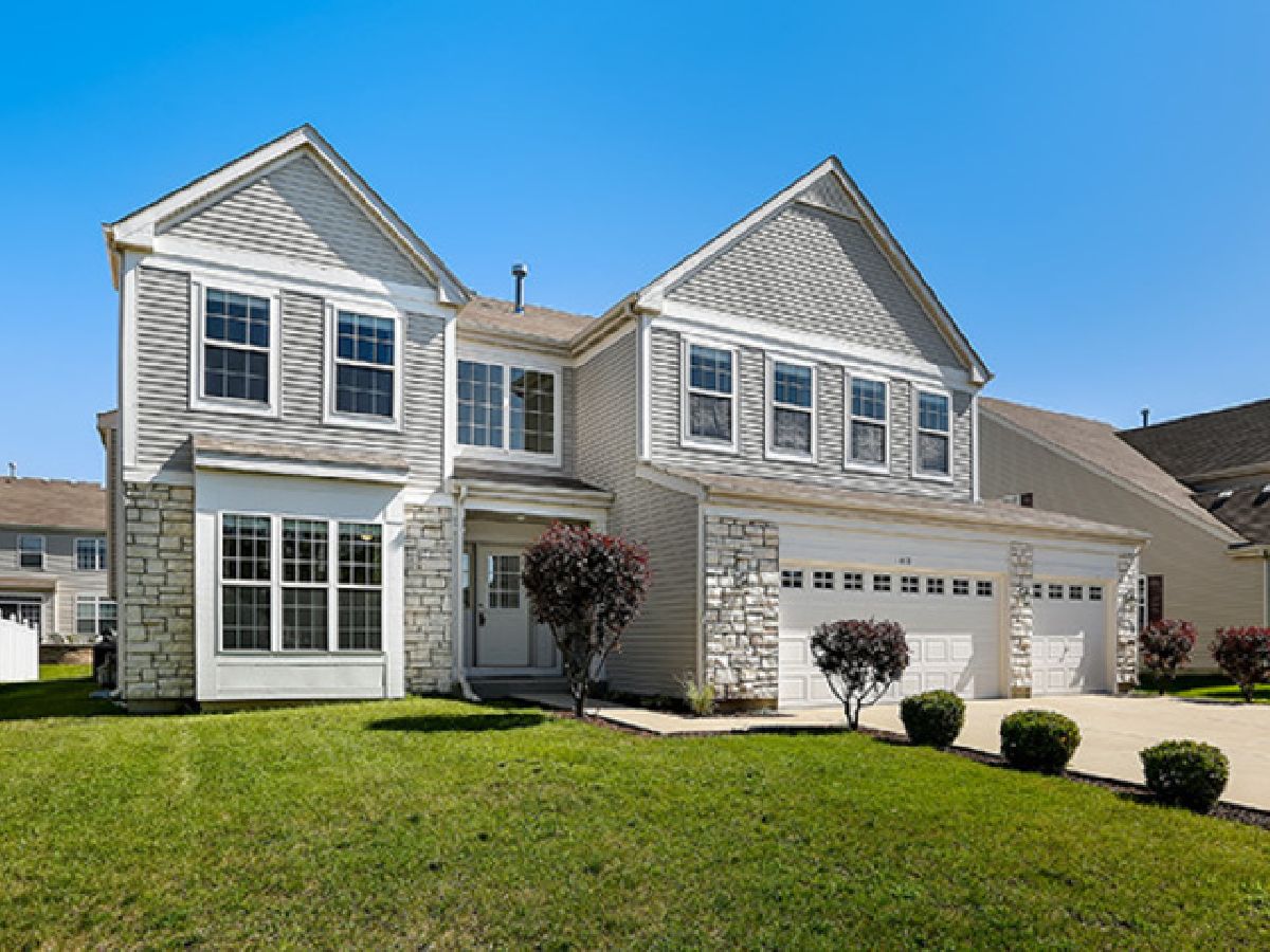  For Sale Bolingbrook Illinois, 1612 Woodland Lane