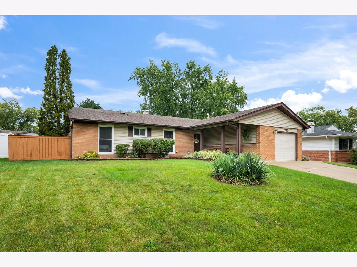  For Sale Elk Grove Village Illinois, 743 Delphia Avenue