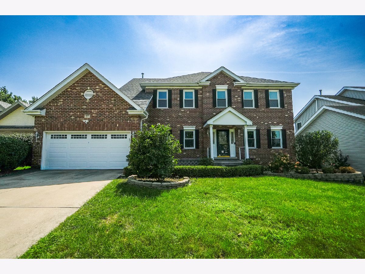  For Sale Westmont Illinois, 17 Chapel Hill Court
