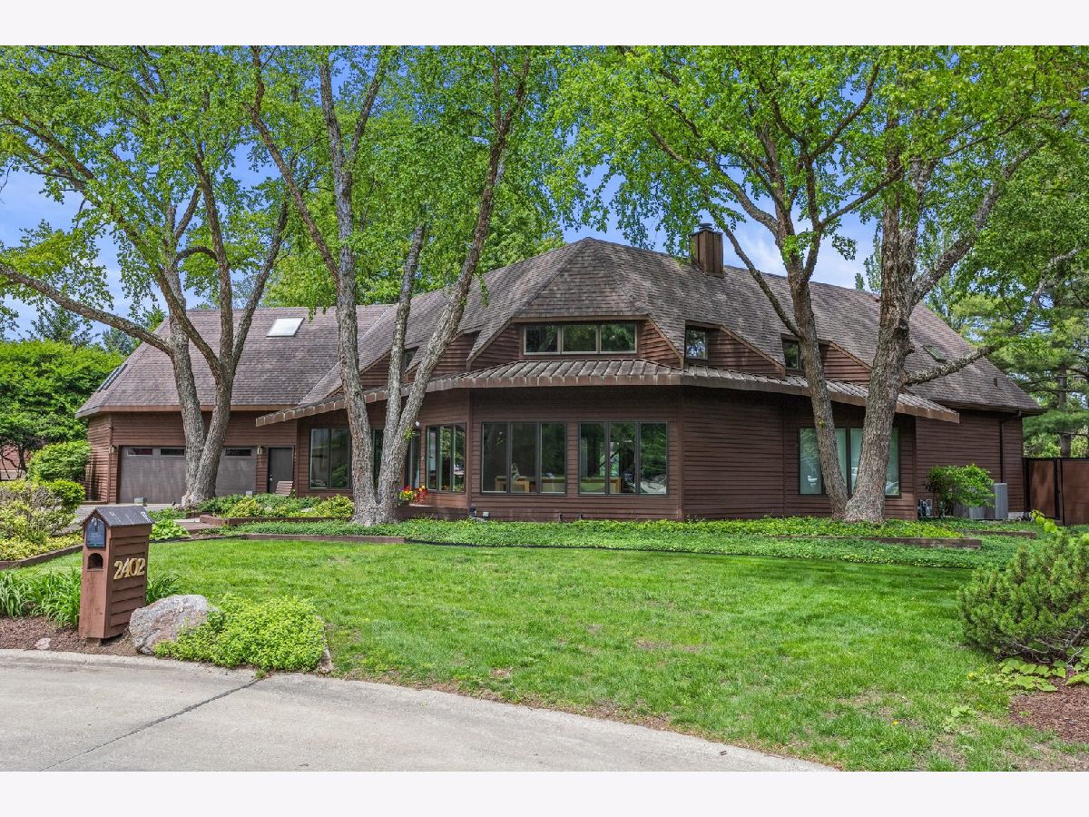 Homes For Sale Devonshire South Champaign Illinois, 2402 Nottingham Court
