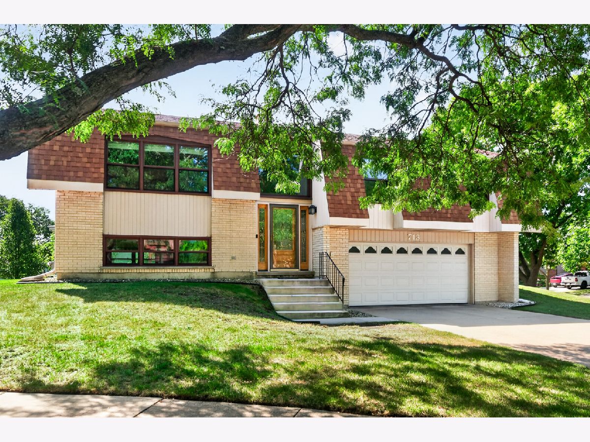  For Sale Itasca Illinois, 713 Elm Circle