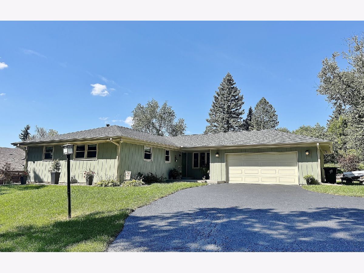  For Sale Roscoe Illinois, 12632 North Gate Road