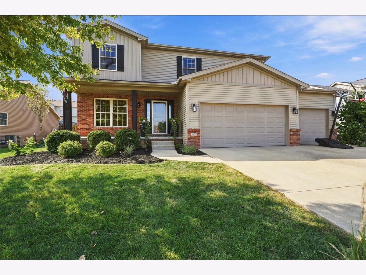  For Sale Bloomington Illinois, 1403 Kickapoo Creek Road