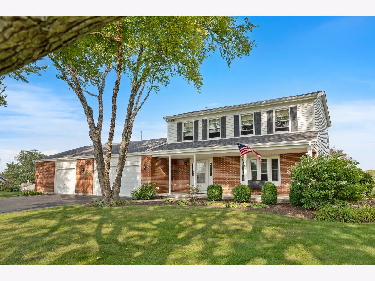  For Sale Hampshire Illinois, 15N133 Shirewood Farm Road