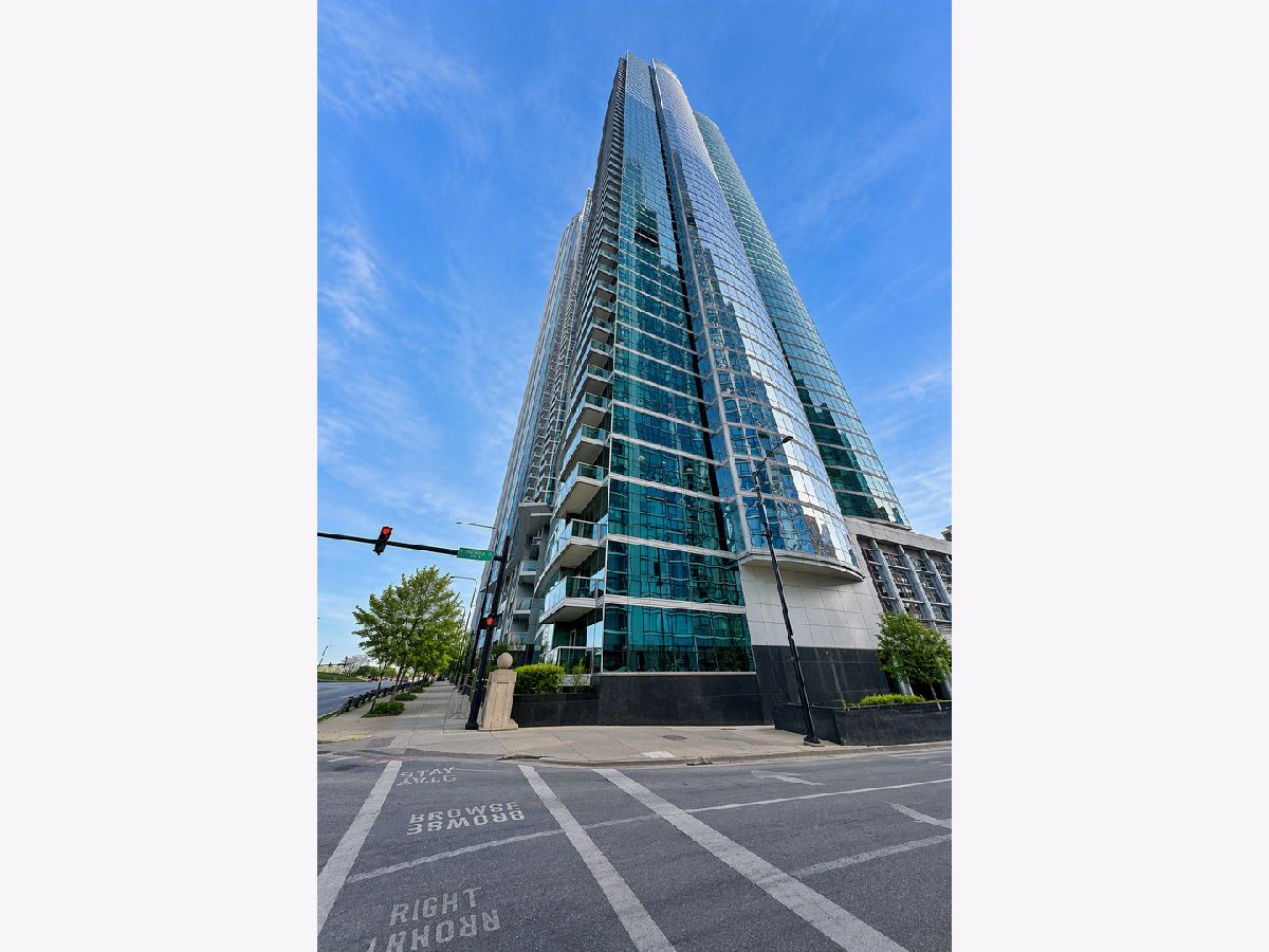 Condos & Townhomes For Rent One Museum Park West Chicago Illinois, 1201 Prairie
