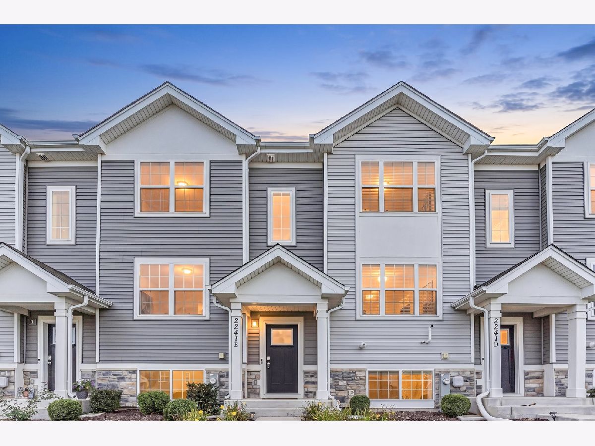 Homes & Condos & Townhomes For Rent Stonewater Wonder Lake Illinois, 2241 Sassafras
