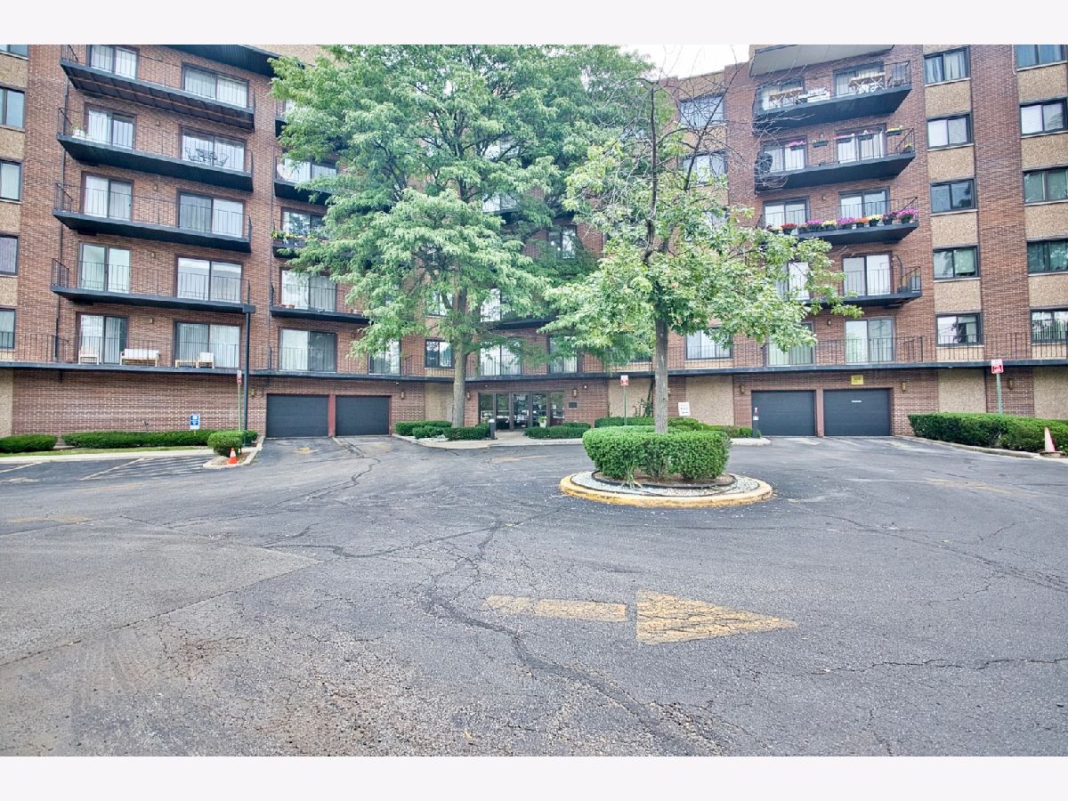  For Sale Skokie Illinois, 7601 Lincoln Avenue