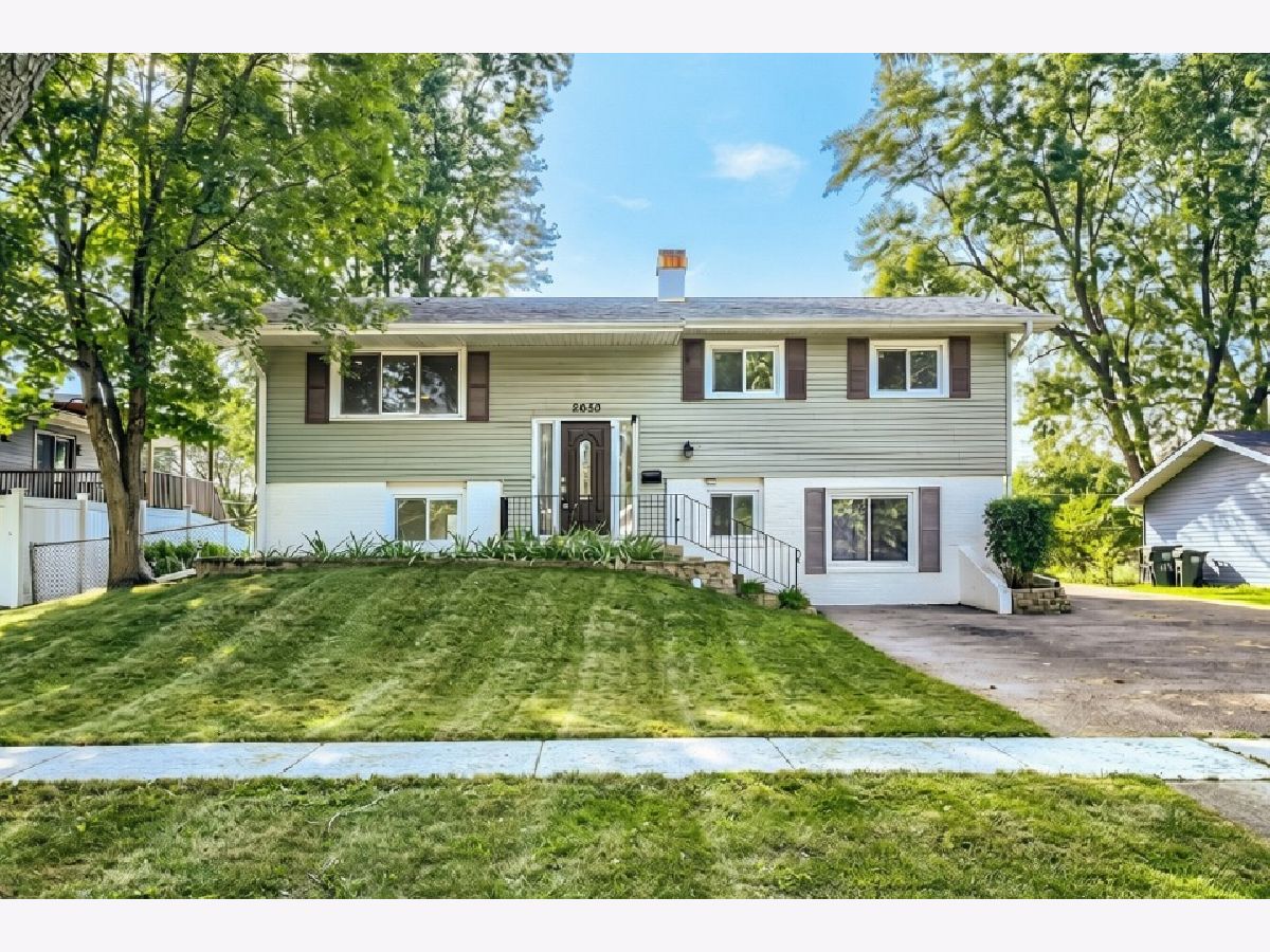 Homes & Condominiums For Sale Highlands Hoffman Estates Illinois, 2050 Shepard Road