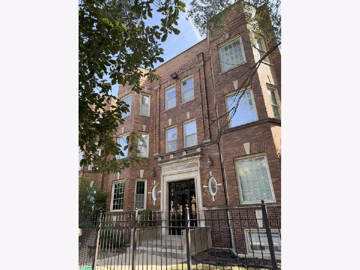  For Sale Chicago Illinois, 5743 Calumet Avenue