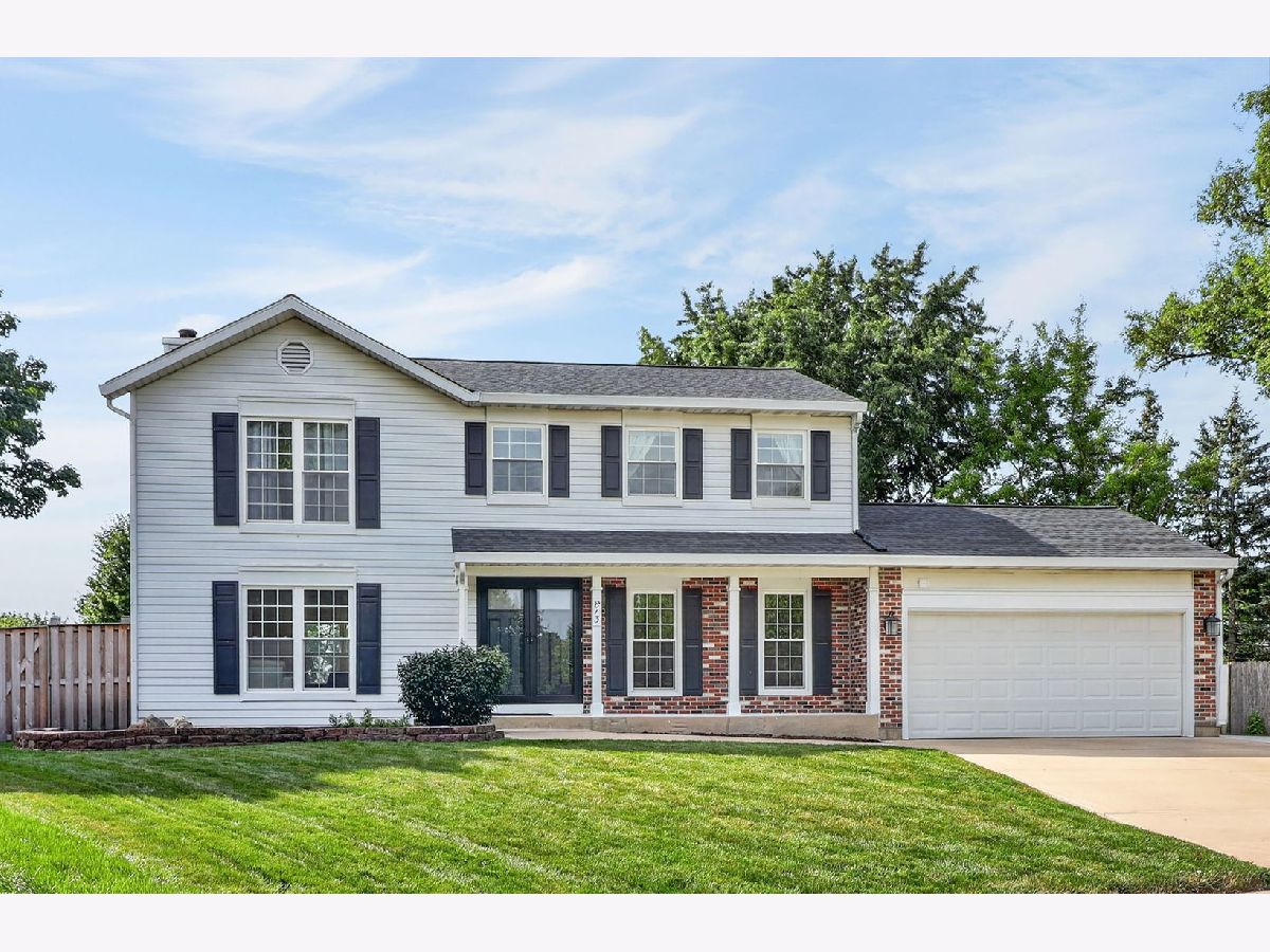Homes For Sale Meadows Naperville Illinois, 813 Hyde Park Lane