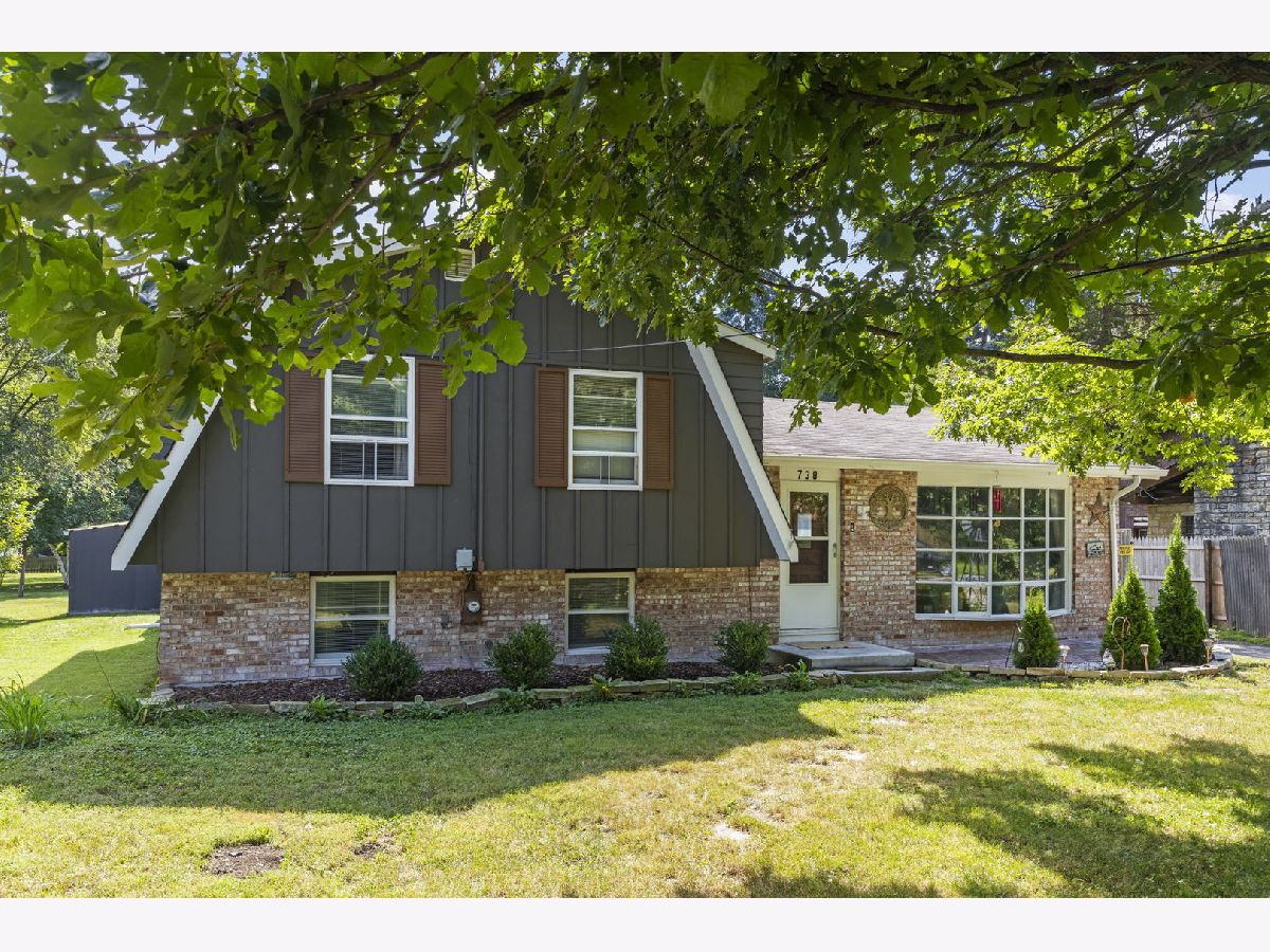  For Sale Batavia Illinois, 738 Church Street