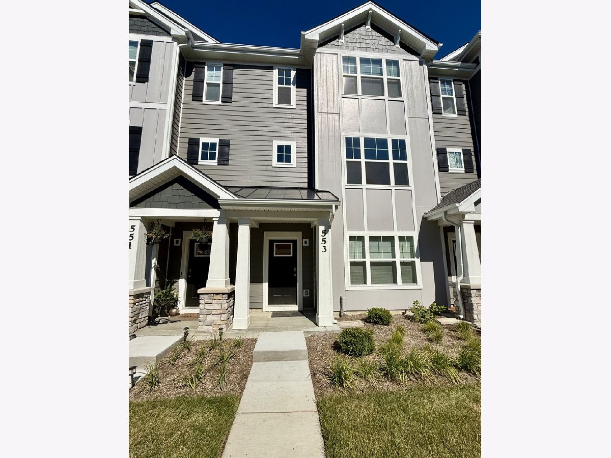 For Rent Mundelein Illinois, 553 Yosemite