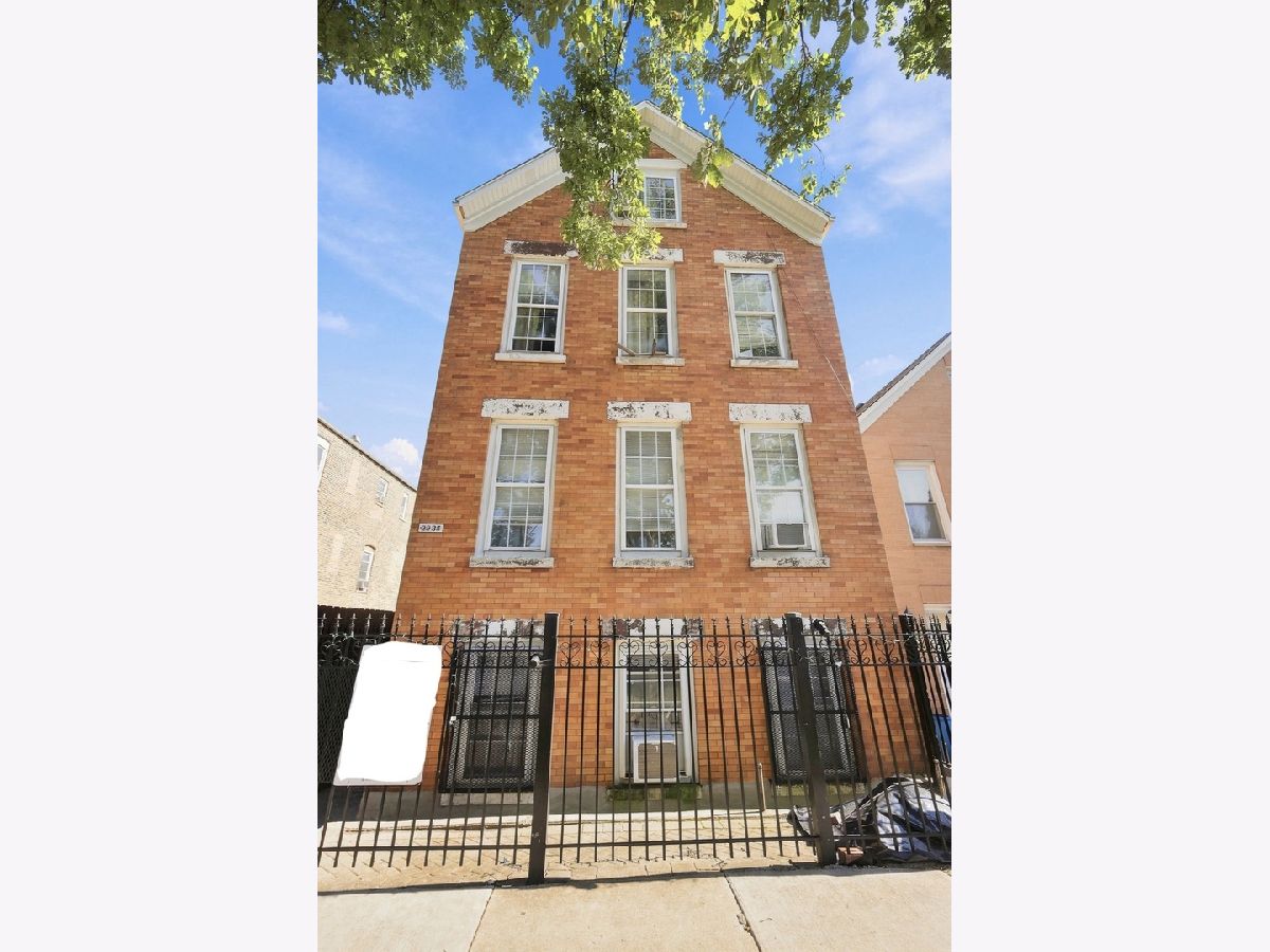  For Sale Chicago Illinois, 2935 25th Place