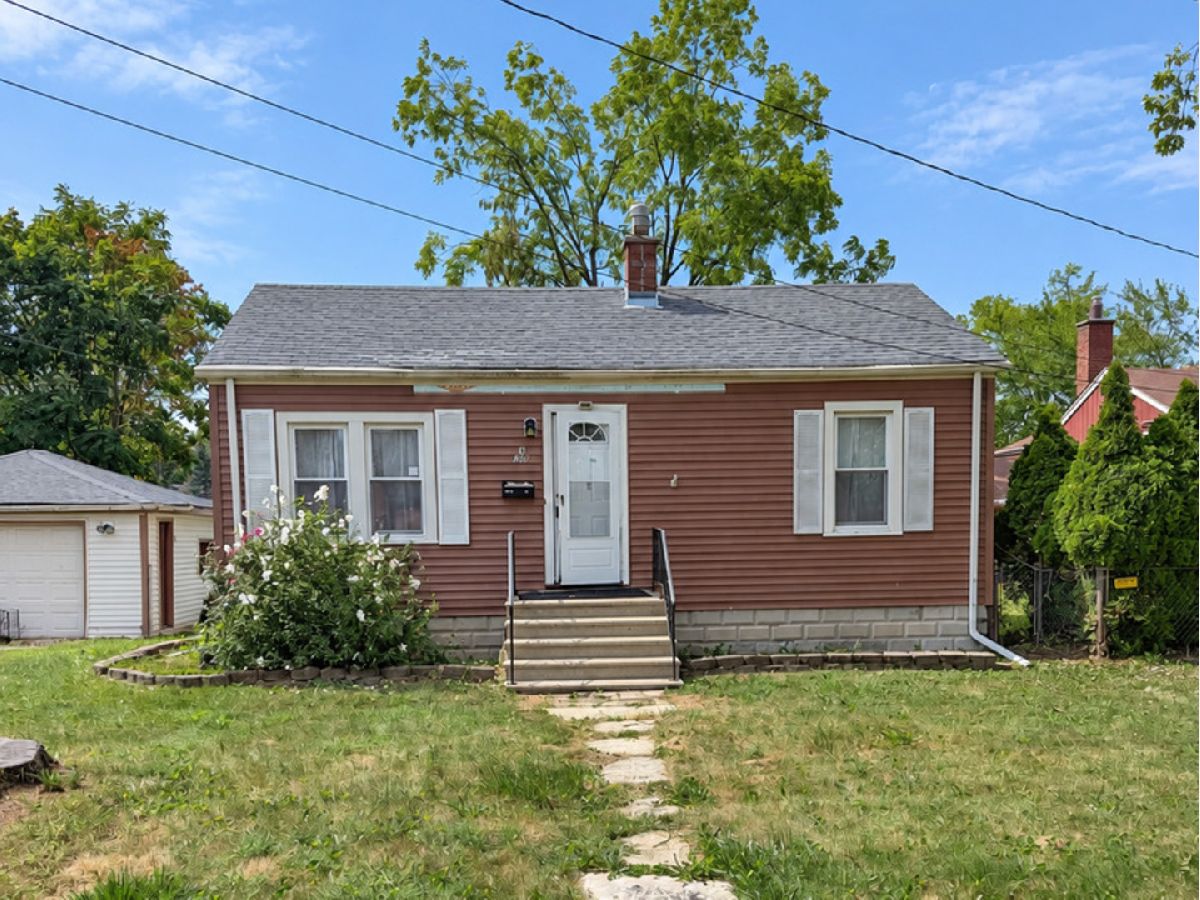  For Sale Glenwood Illinois, 38 Rebecca Street