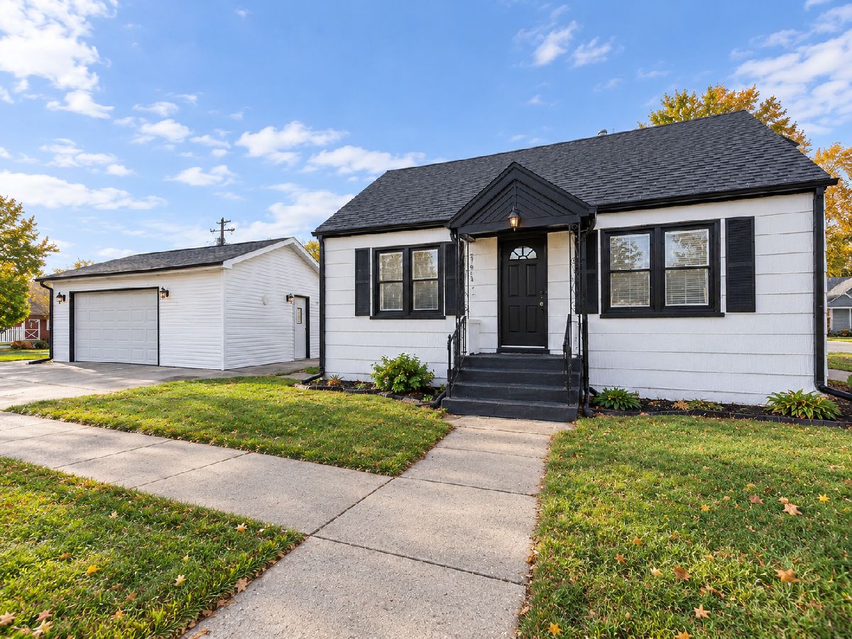  For Sale Bradley Illinois, 212 Douglas Avenue