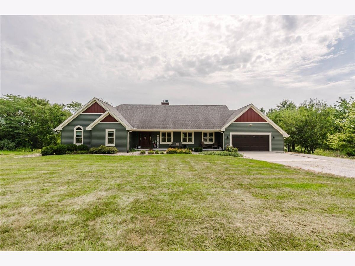  For Sale Secor Illinois, 1927 County Road 500 Road