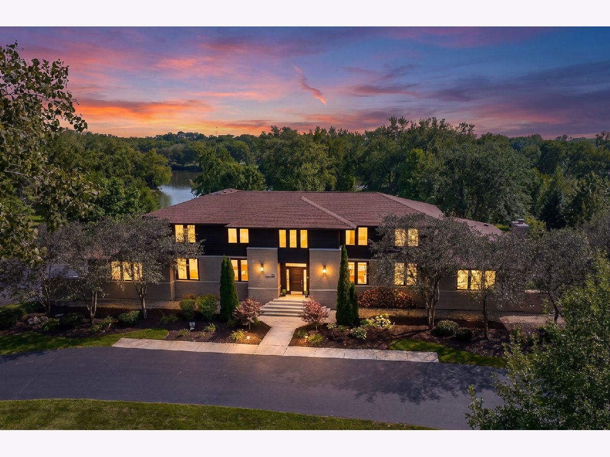 Homes For Sale Riverwood Oswego Illinois, 88 Riverwood Drive