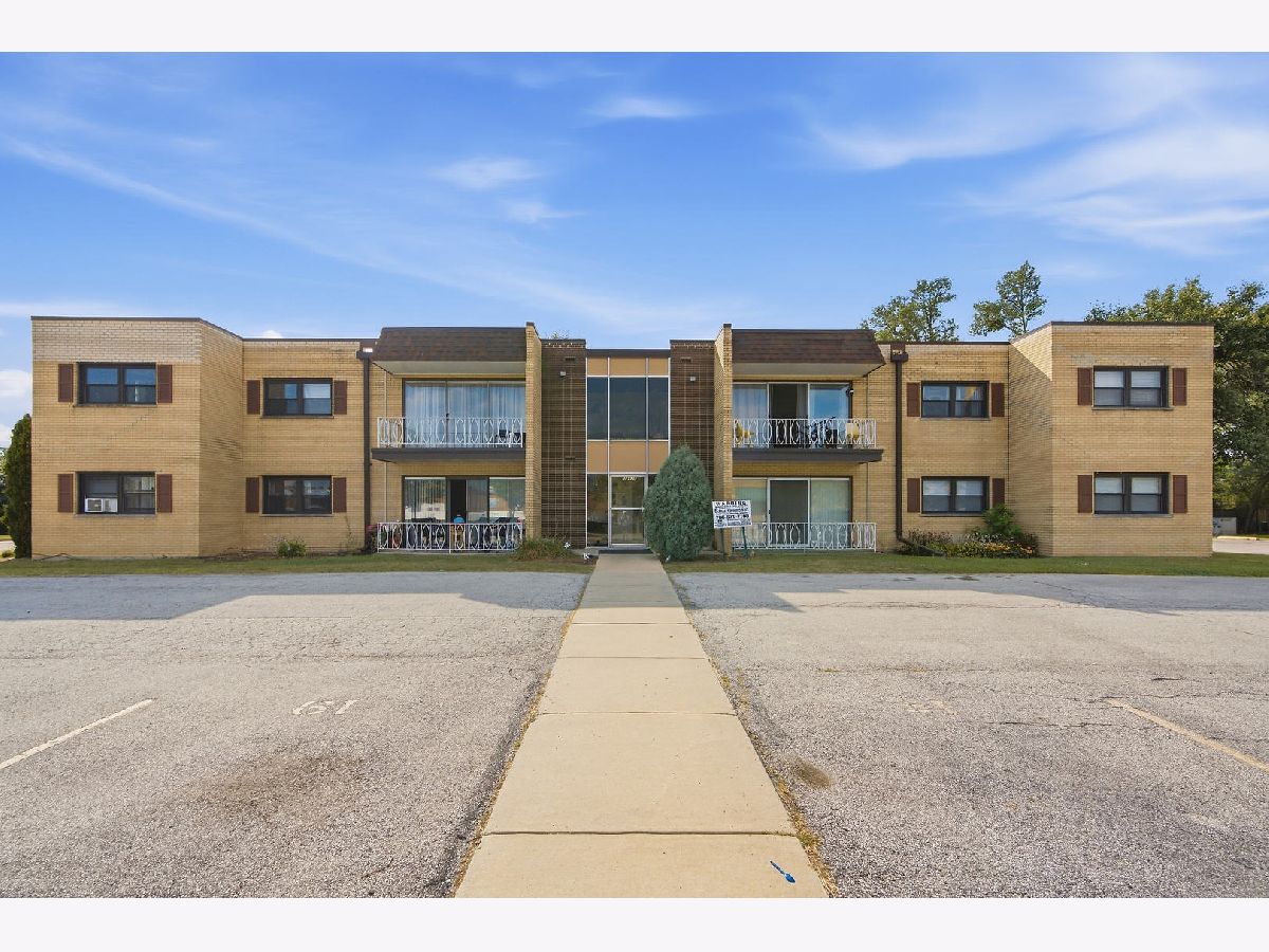  For Sale Homewood Illinois, 18320 Cherry Creek Drive