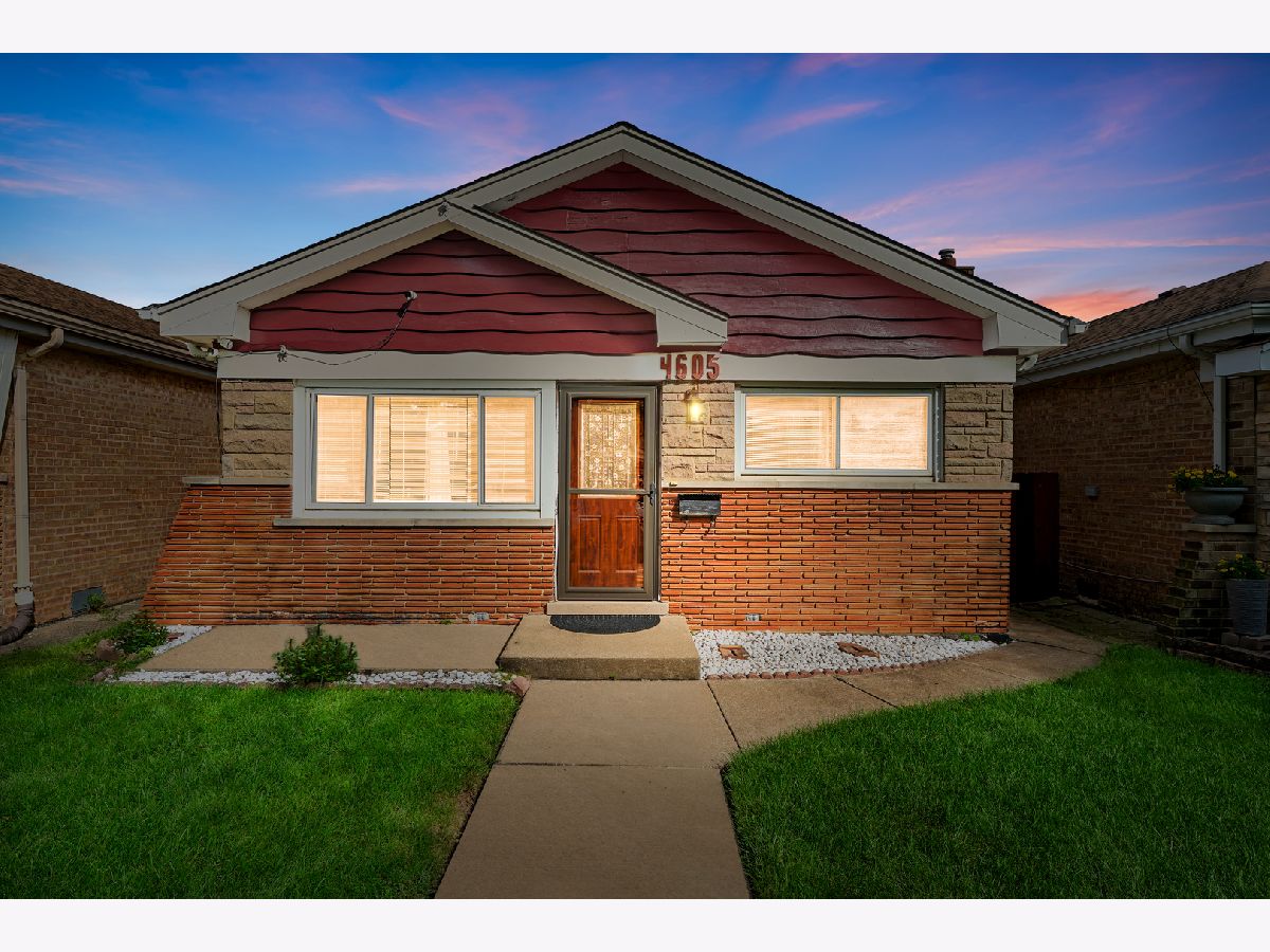 For Sale Lyons Illinois, 4605 Warsaw Avenue