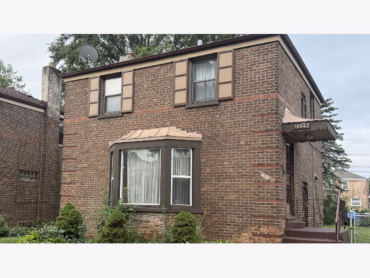  For Sale Chicago Illinois, 10042 Luella Avenue