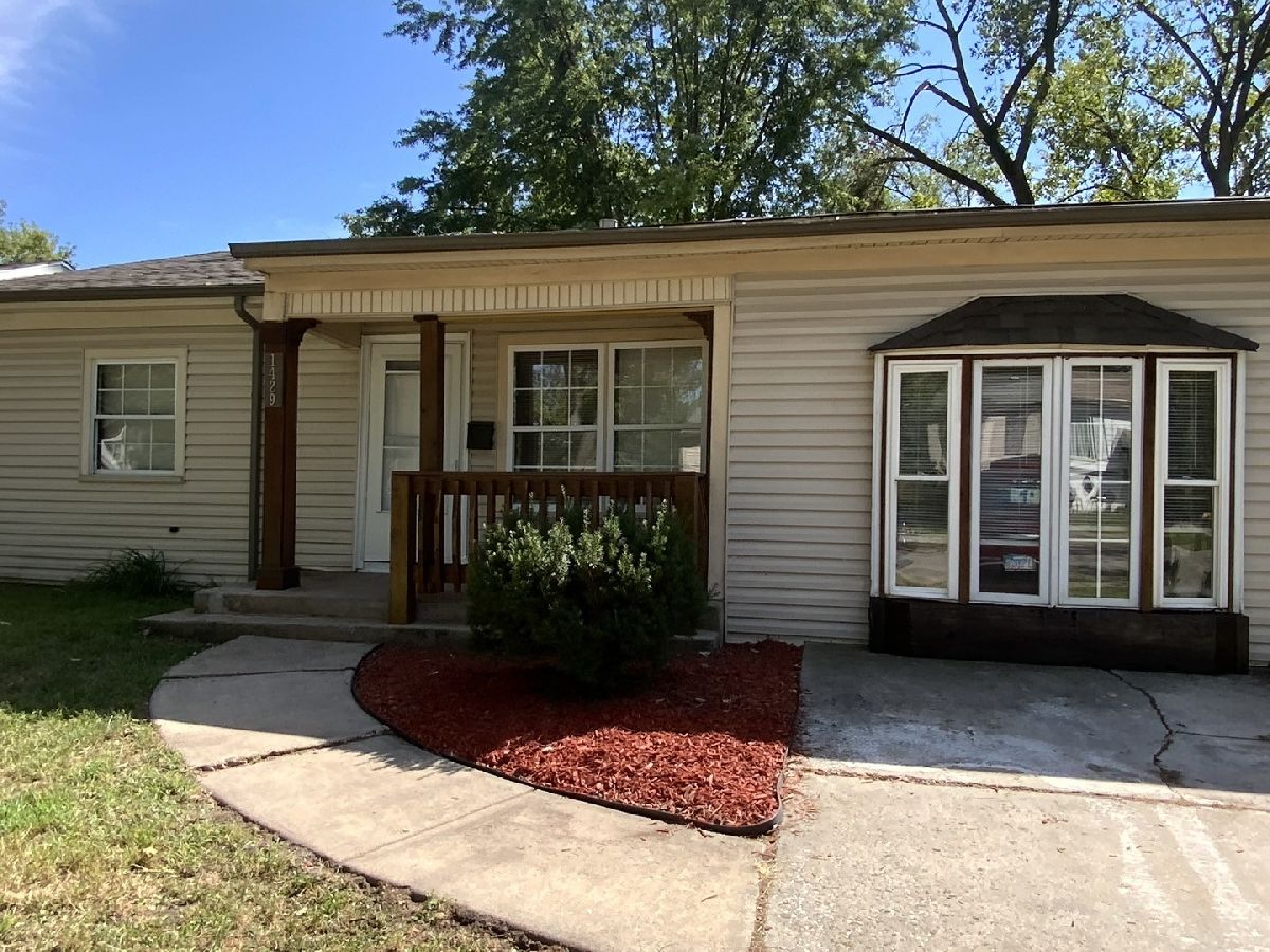 For Sale Ford Heights Illinois, 1429 Ambassador Lane
