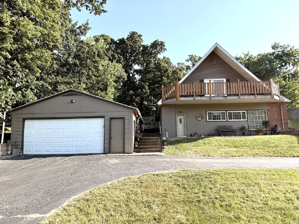 For Sale Clinton Illinois, 700 Webster Street