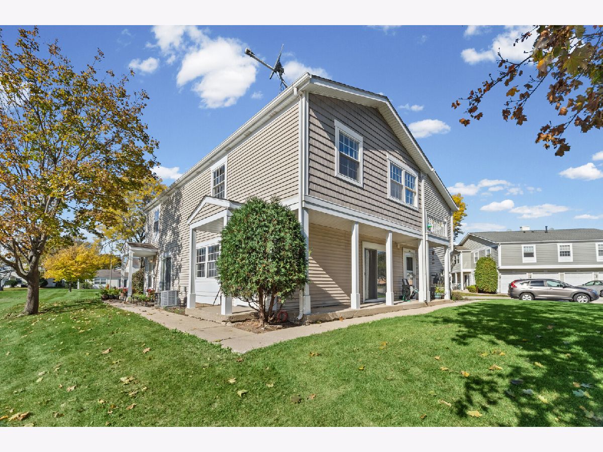 For Sale Wheeling Illinois, 1245 Elder Court