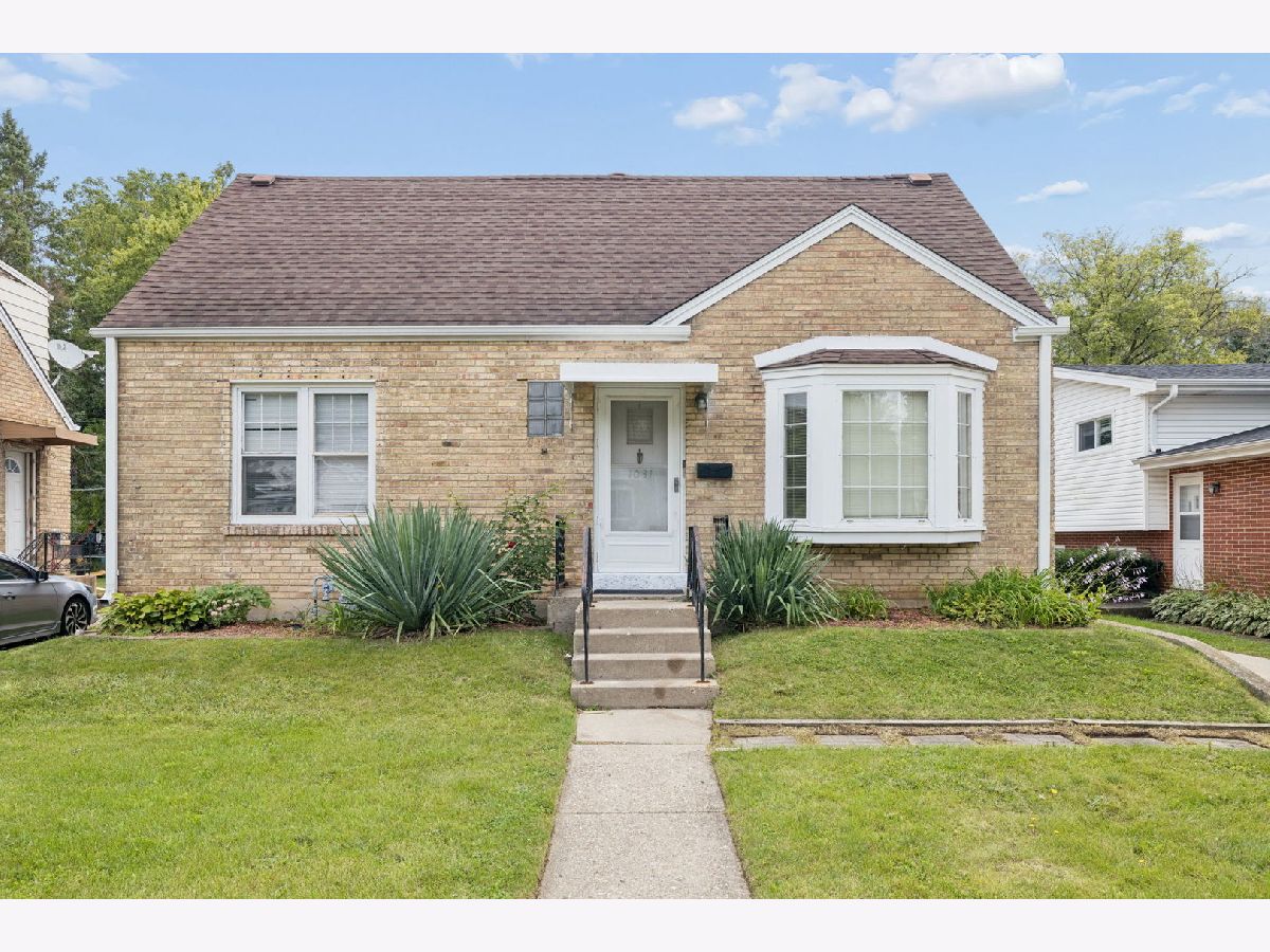  For Sale Waukegan Illinois, 1031 Glenwood Avenue