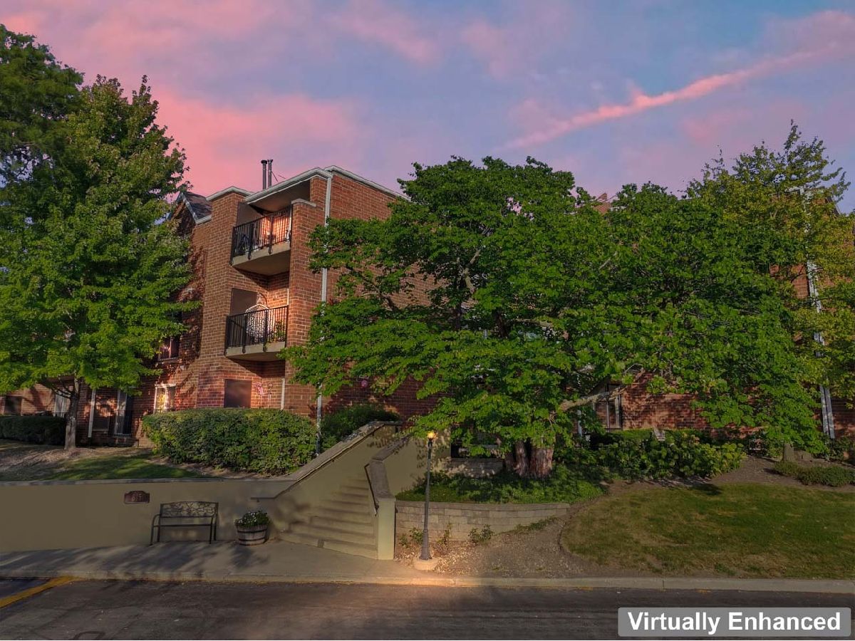  For Sale Elk Grove Village Illinois, 815 Leicester Road