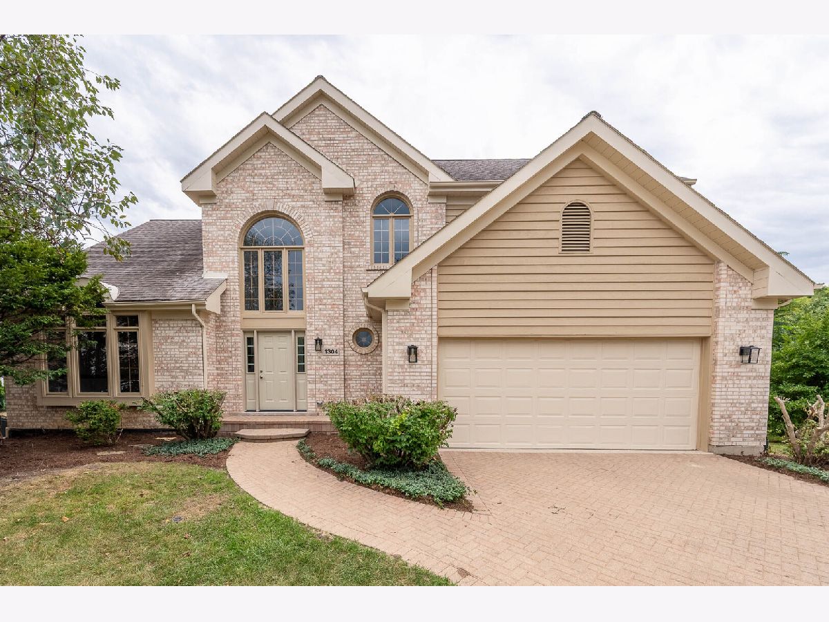  For Sale Naperville Illinois, 1304 Champagne Court
