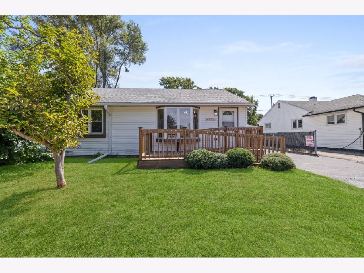  For Sale Hometown Illinois, 4221 Southwest Highway