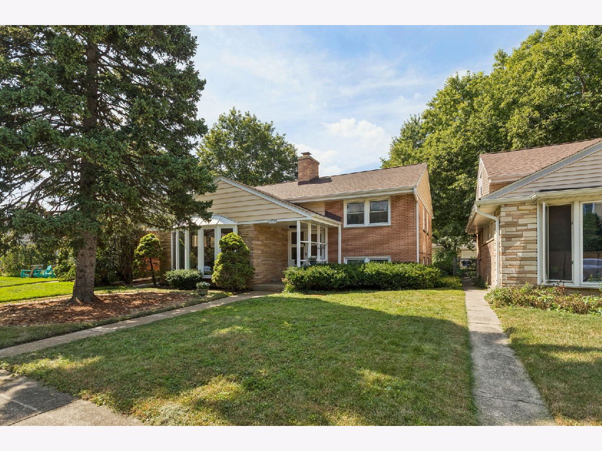  For Sale Skokie Illinois, 7920 Kenneth Avenue