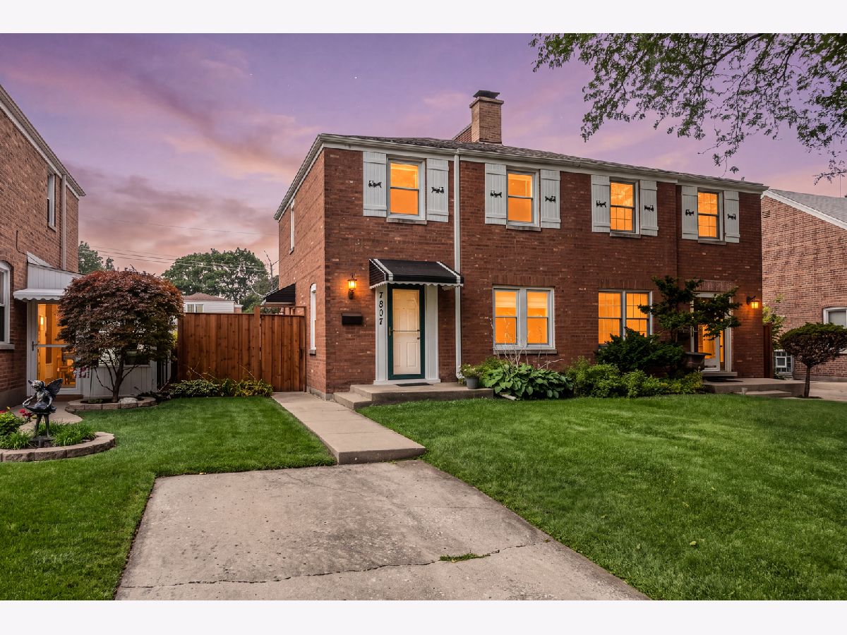  For Sale Chicago Illinois, 7807 Summerdale Avenue