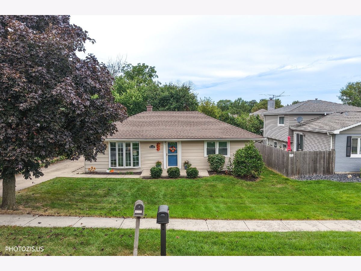  For Sale Lemont Illinois, 1048 Hermes Avenue