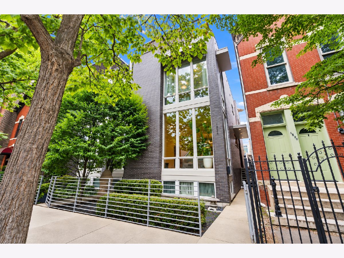  For Sale Chicago Illinois, 1824 Superior Street