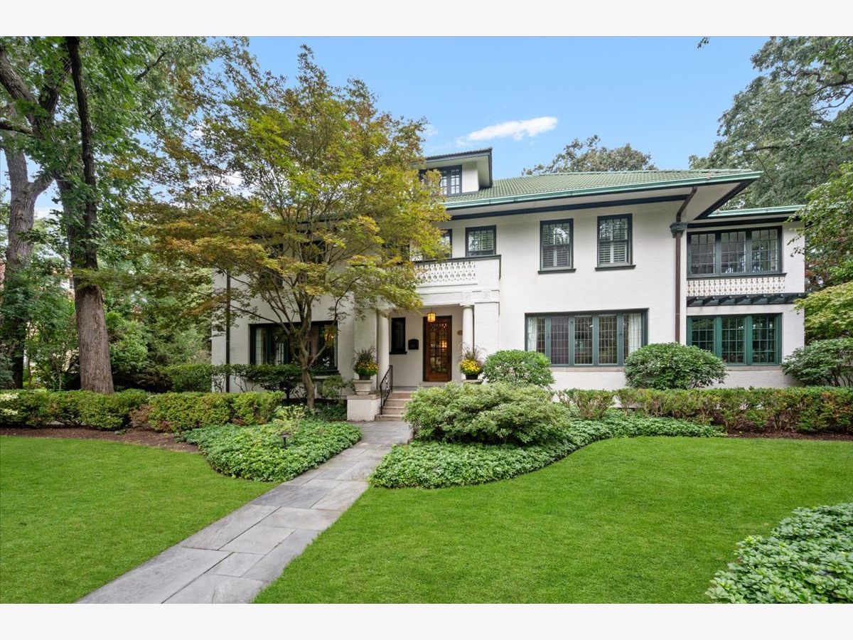  For Sale Evanston Illinois, 2855 Sheridan Place