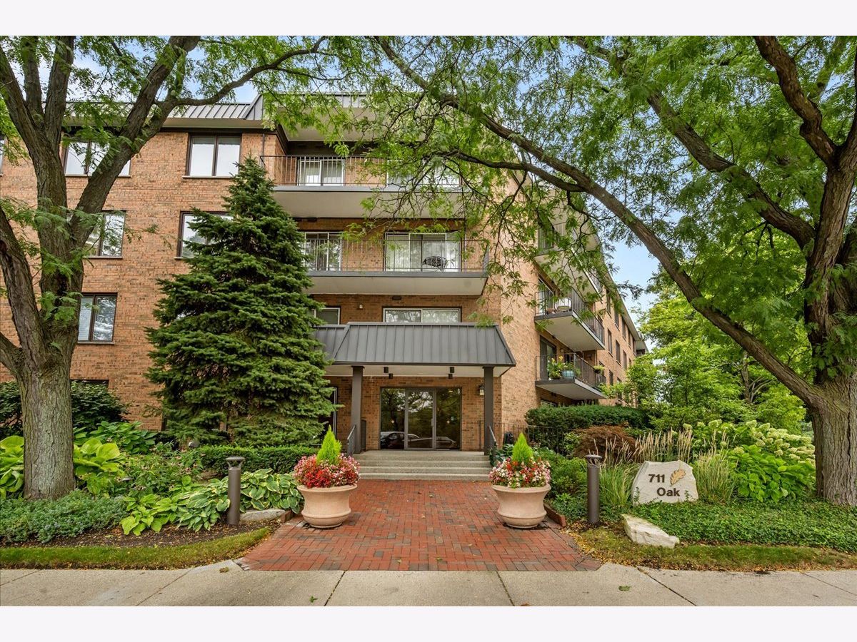  Sold Winnetka Illinois, 711 Oak