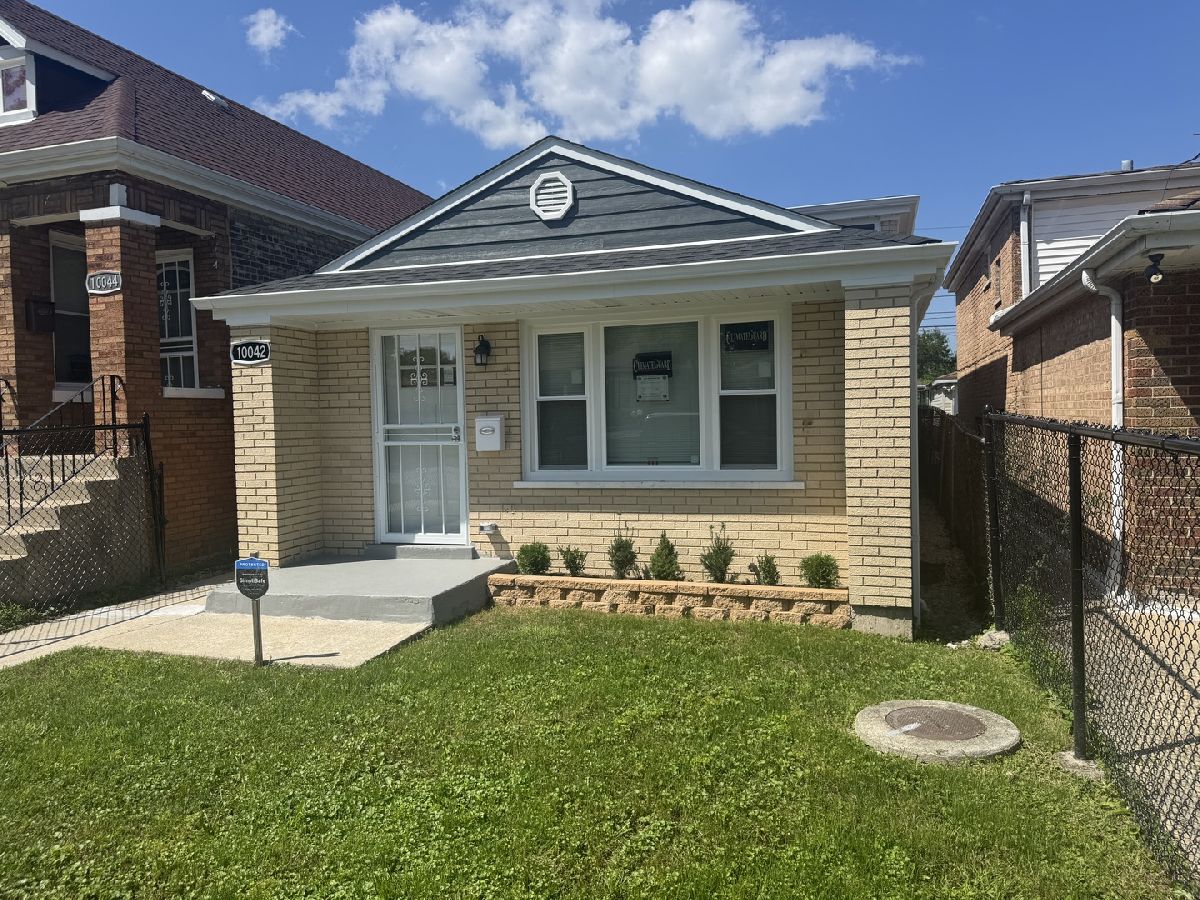  For Sale Chicago Illinois, 10042 Princeton Avenue