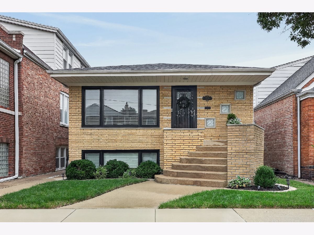  For Sale Chicago Illinois, 5533 Sayre Avenue