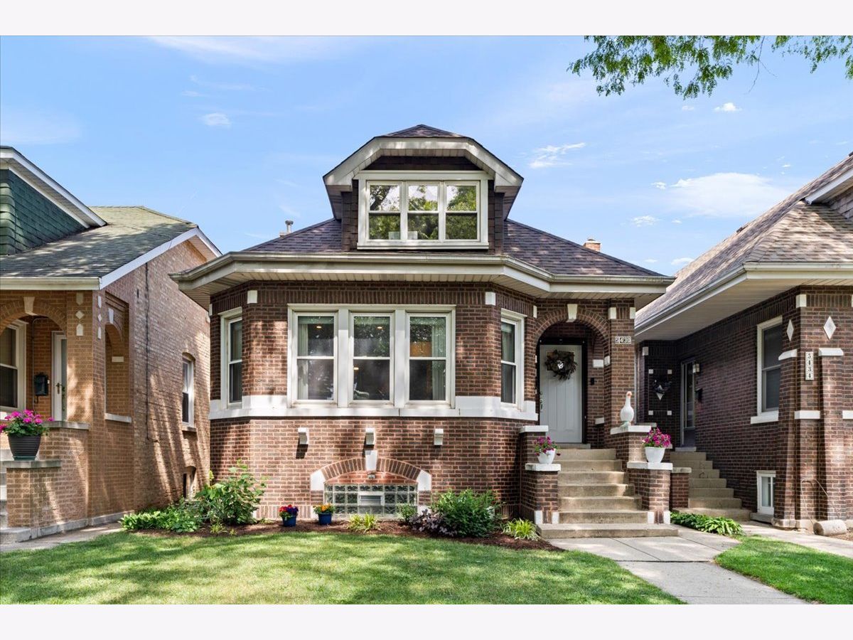  For Sale Chicago Illinois, 5430 Lieb Avenue