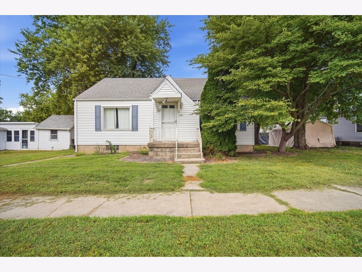  For Sale Danvers Illinois, 306 Columbia Street