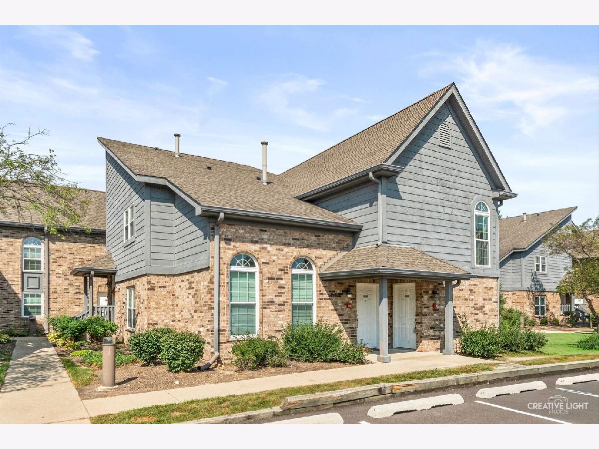Condos & Townhomes For Sale Foxcroft Condos Naperville Illinois, 39 Foxcroft Road