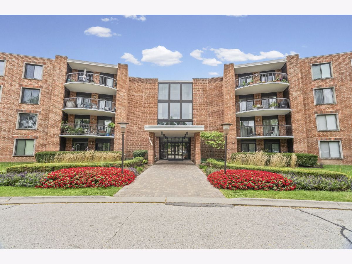  For Sale Arlington Heights Illinois, 1505 Central Road