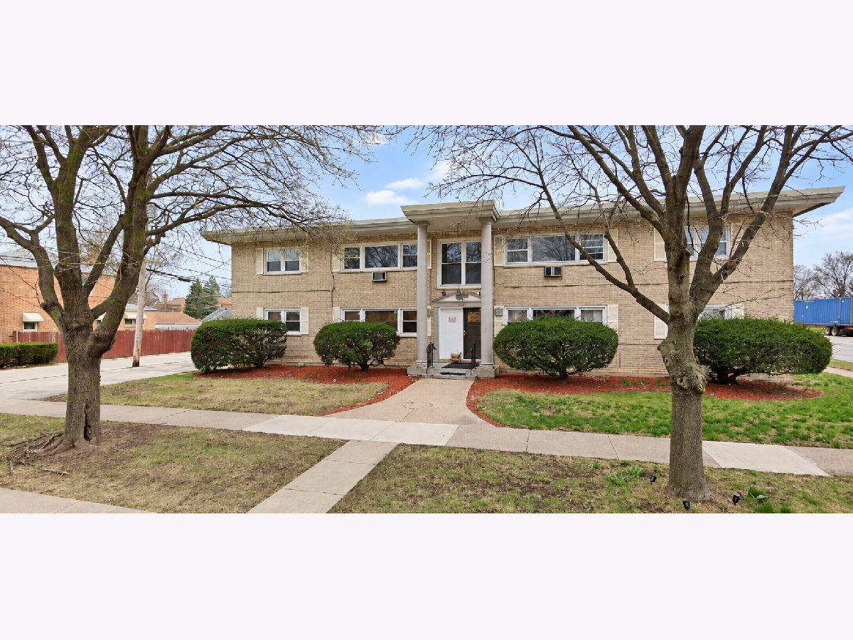  For Sale Bellwood Illinois, 4010 Monroe Street